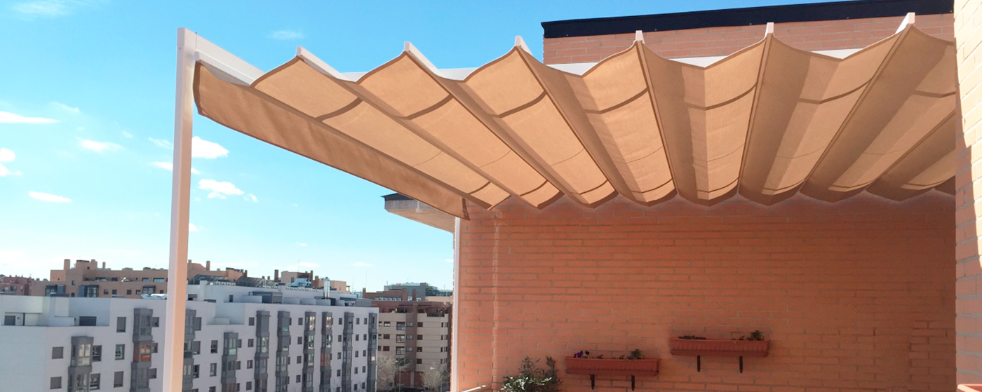 Pérgola 80x40 instalada en terraza