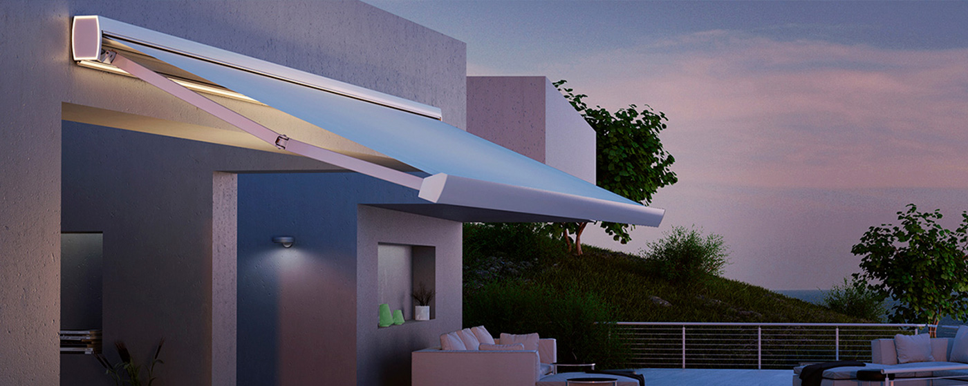 Cofre extensible Epica instalado en terraza con luces led